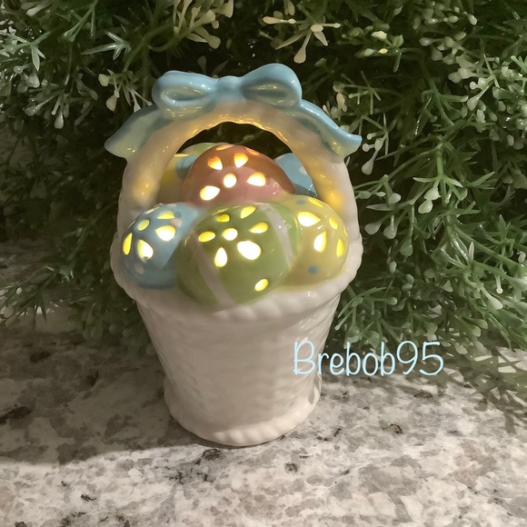 Ceramic LIGHT UP LED Basket with Easter Eggs- LAST ONE - Picture 4 of 8